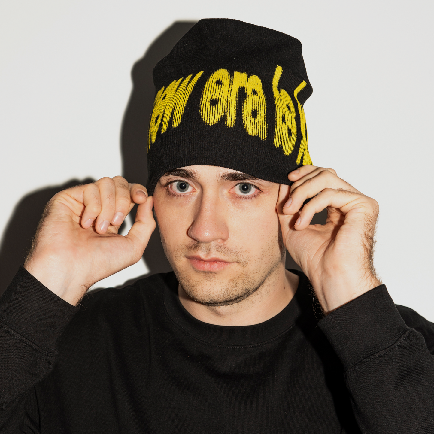 czapka new era is loading…